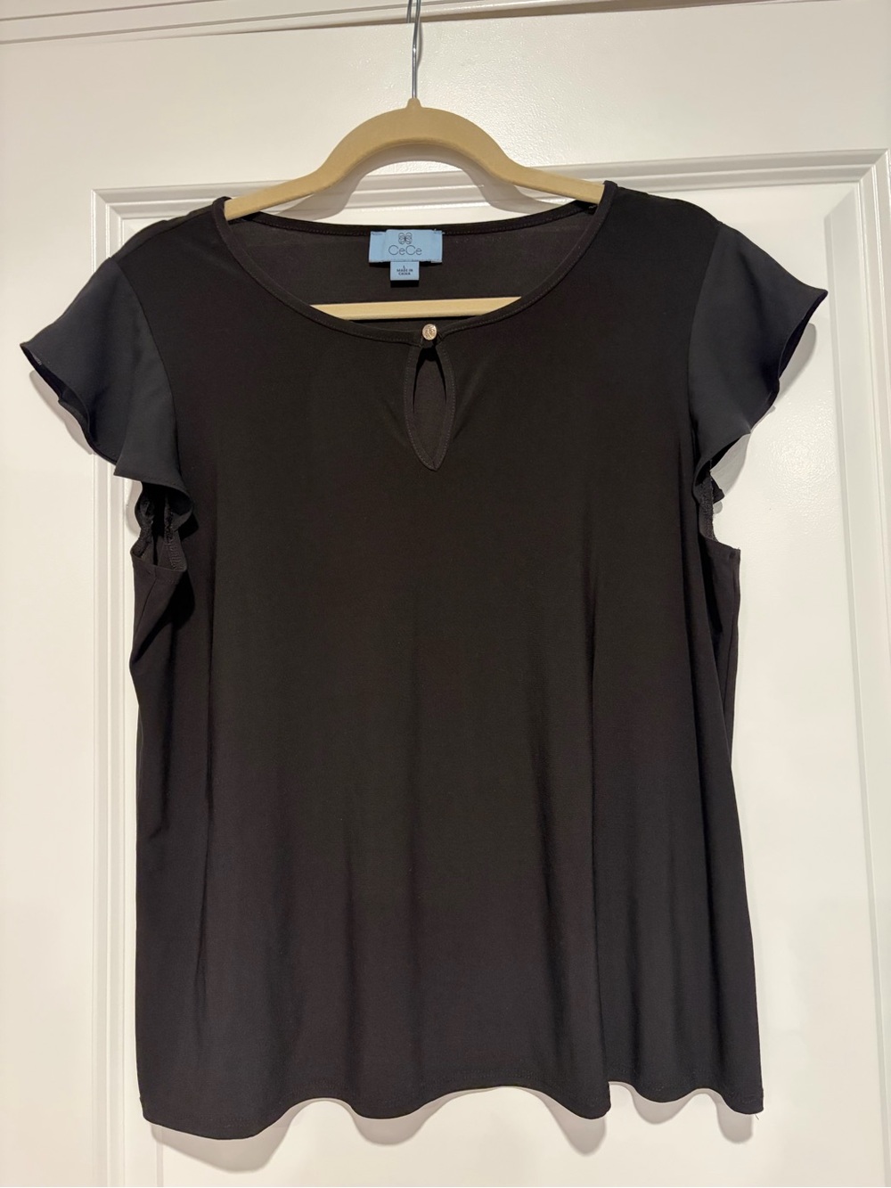 CeCe Black Short Sleeve Keyhole Blouse